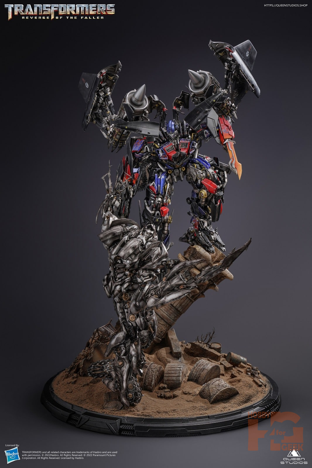 queen-studios-transformers-revenge-of-the-fallen-jetpower-optimus-prime-vs-megatron-diorama