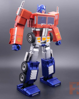 Transformers X Robosen Optimus Prime Auto Conversión